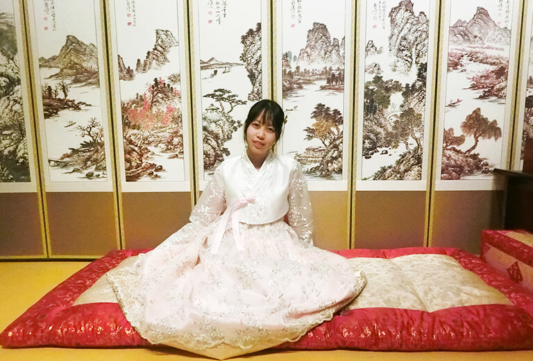 學員韓涵推薦巨匠線上韓語課程老師非常的親切並帶著我們一步一步的學習韓文知識