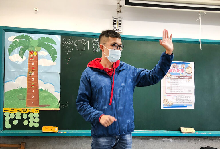 美語學員洪奕祐,推薦巨匠線上雅思檢定課程